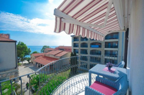 Отель Seaside Apartments Petrovac  Петровац